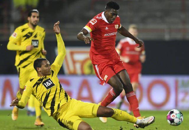  多特蒙德冬窗新援本塞拜尼首秀破门建功  